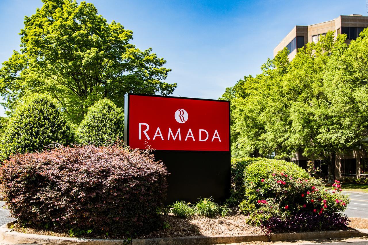 Ramada By Wyndham Gainesville Zewnętrze zdjęcie